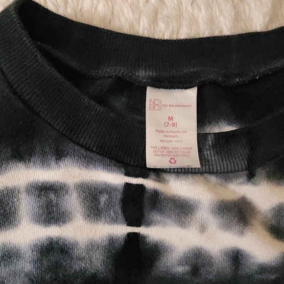 Sweater - Picture 2 of 2